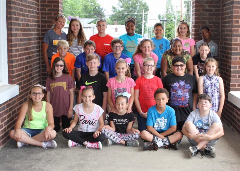 Jefferson School 5th Graders Tour Museum | Williamson County Illinois